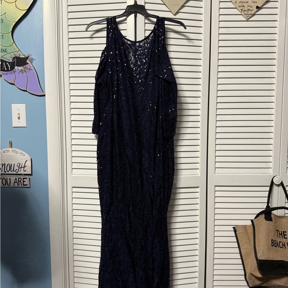 Dresses & Skirts - Elegant Navy Blue Lace Dress